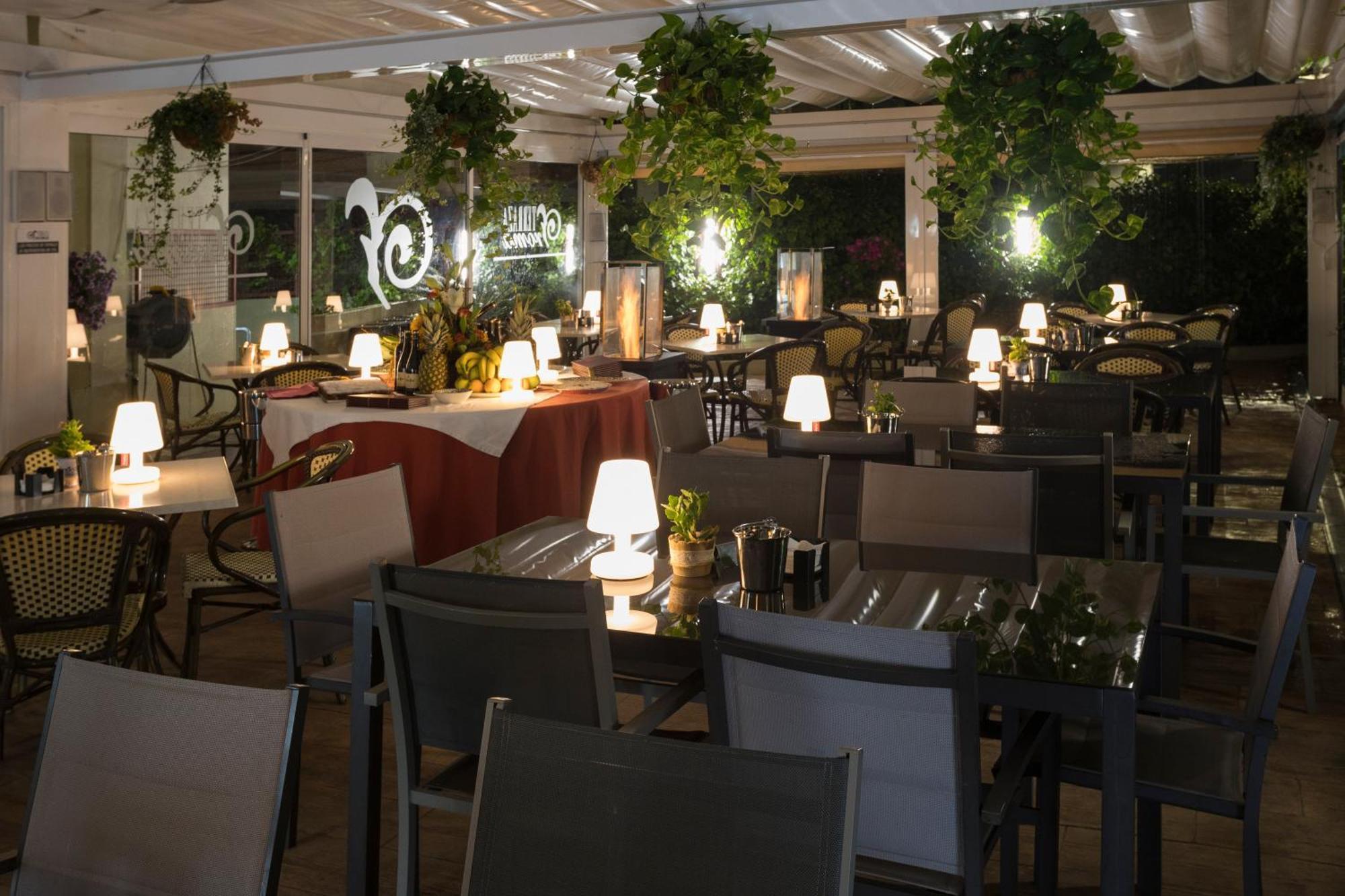 Hotel Roma ซาร์เรีย ภายนอก รูปภาพ