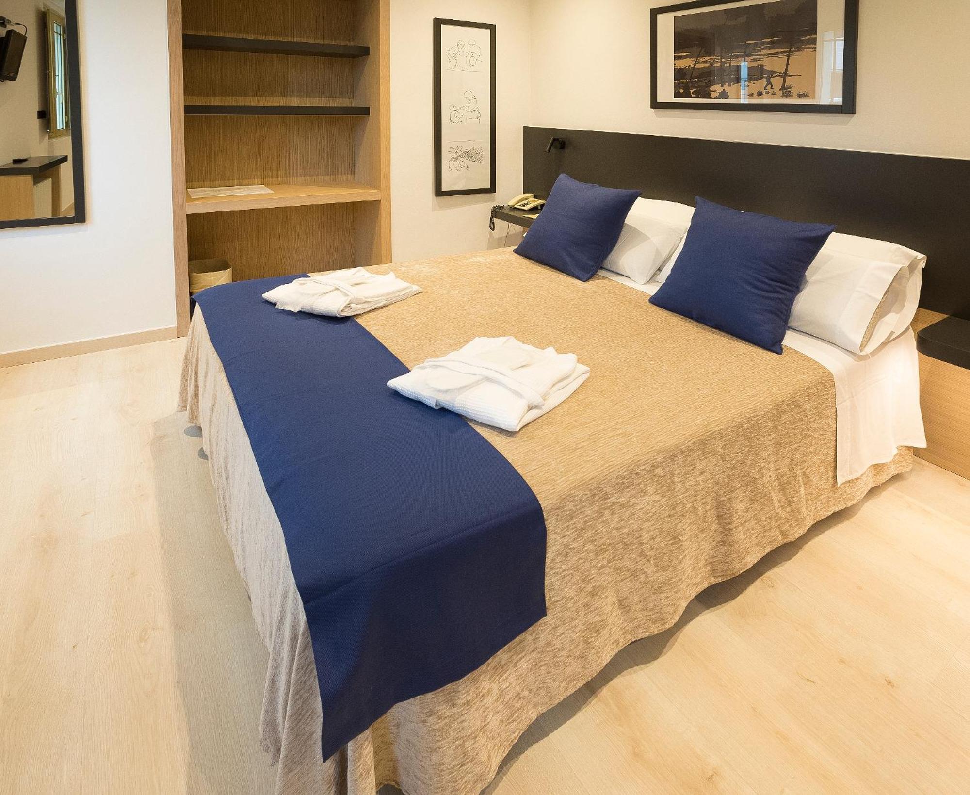 Hotel Roma ซาร์เรีย ภายนอก รูปภาพ